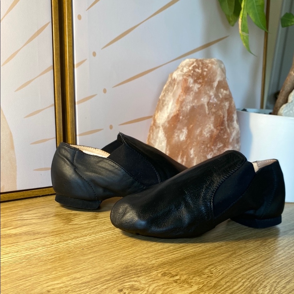 Bloch Dance Elasta Bootie Leather and Elastic Split Sole Jazz Shoe